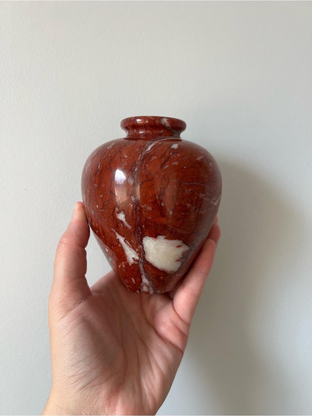 Vintage Red Marble Table Vase - Picture 4 of 9